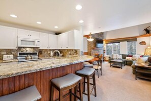 Fridge, microwave, oven, stovetop - The Charter at Beaver Creek L331 (Beaver Creek)