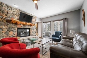 TV, fireplace - The Charter at Beaver Creek A160 (Beaver Creek)