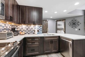 Fridge, microwave, oven, stovetop - The Charter at Beaver Creek A160 (Beaver Creek)