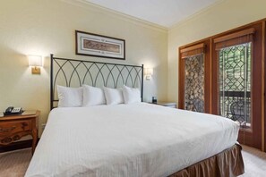 2 bedrooms, iron/ironing board, travel cot, WiFi
