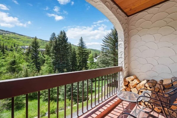 Property grounds - The Charter at Beaver Creek A220 (Beaver Creek)