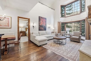 Smart TV, fireplace - The Charter at Beaver Creek G230 (Beaver Creek)