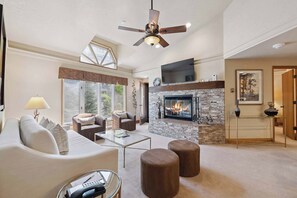 TV, fireplace - The Charter at Beaver Creek A430 (Beaver Creek)