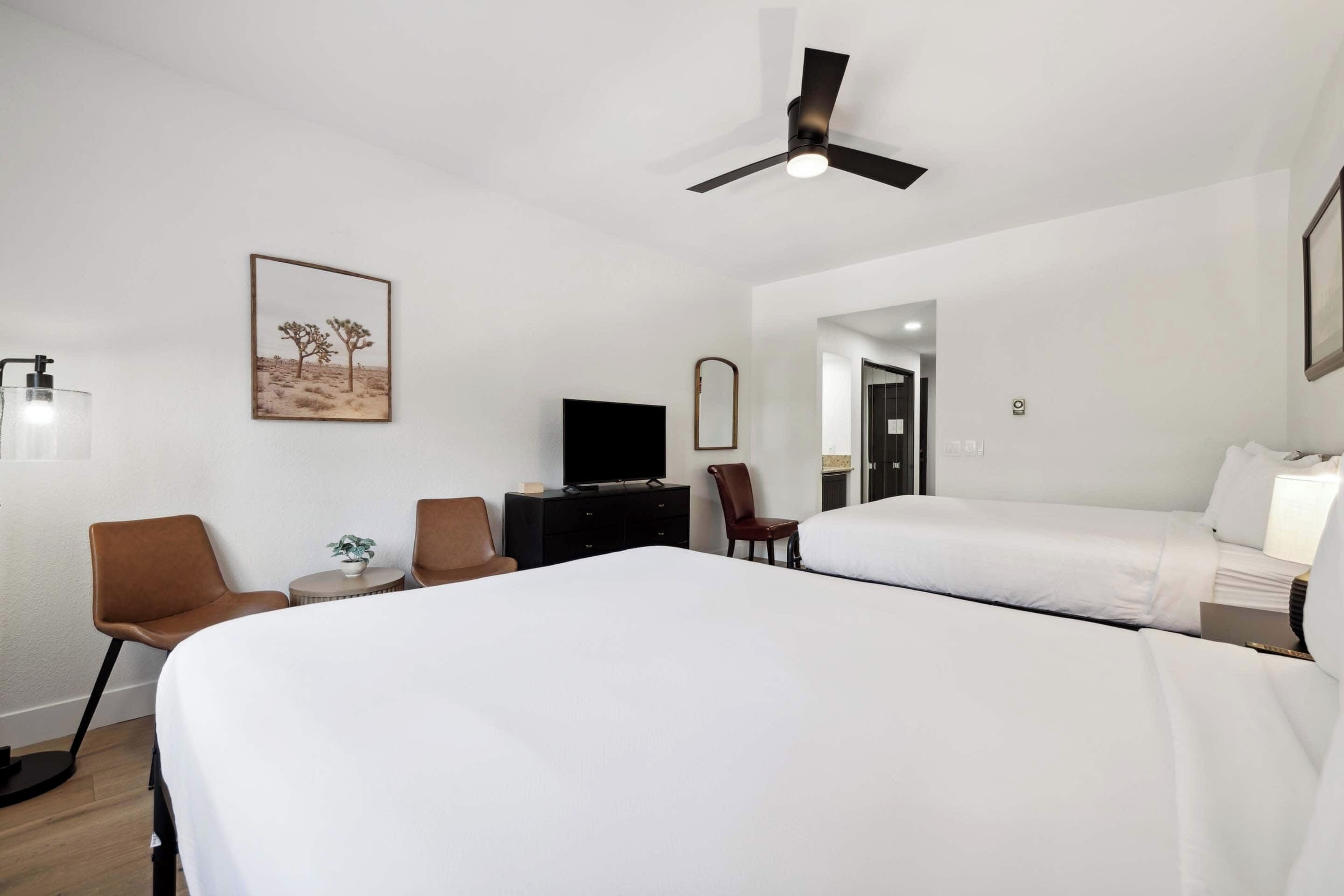 アイロン / アイロン台、旅行用ベビーベッド、WiFi、ベッドシーツ