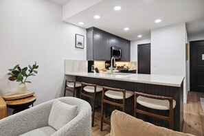 Interior - The Charter at Beaver Creek G120 (Beaver Creek)