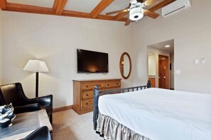 Iron/ironing board, travel cot, WiFi, bed sheets