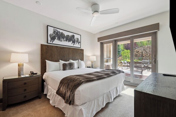 1 bedroom, iron/ironing board, travel crib, WiFi