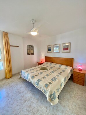 1 Schlafzimmer, Schreibtisch, Bügeleisen/Bügelbrett, WLAN