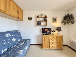 Living area - 2nd floor, balcony, tv, ski locker, 24m², Praz sur Arly (Praz-sur-Arly)