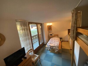 Interior - 1st floor, balcony, tv, ski locker, 24m², Praz sur Arly (Praz-sur-Arly)