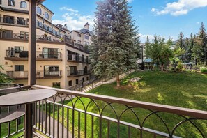 Property grounds - The Charter at Beaver Creek E130 (Beaver Creek)