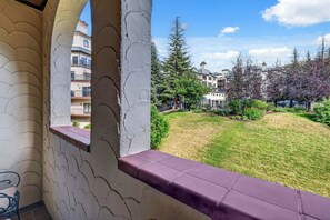Property grounds - The Charter at Beaver Creek E115 (Beaver Creek)