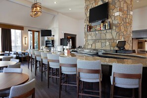 Dining - The Charter at Beaver Creek E110 (Beaver Creek)