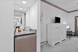 Interior - The Charter at Beaver Creek E025 (Beaver Creek)