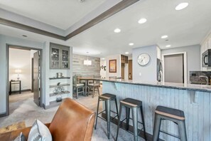 Interior - The Charter at Beaver Creek E020 (Beaver Creek)