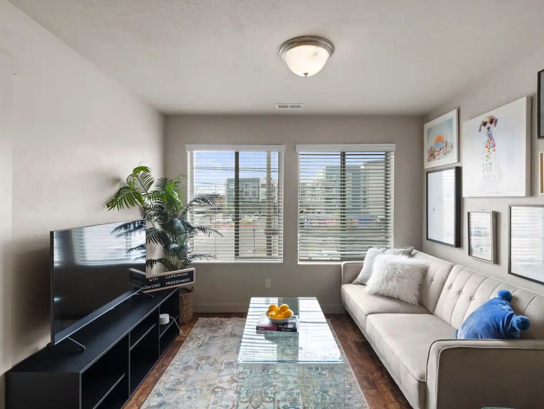 Lovely 3 Bedroom Apartment near Town Centre