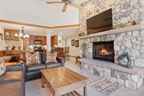 TV, fireplace - The Charter at Beaver Creek D460 (Beaver Creek)