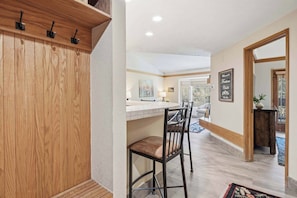 Interior - The Charter at Beaver Creek D450 (Beaver Creek)
