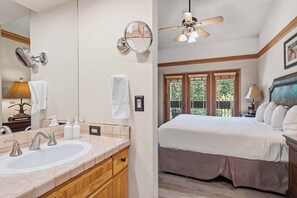 1 bedroom, iron/ironing board, travel cot, WiFi - The Charter at Beaver Creek D450 (Beaver Creek)