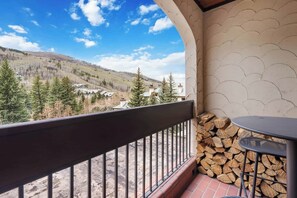 Property grounds - The Charter at Beaver Creek D340 (Beaver Creek)