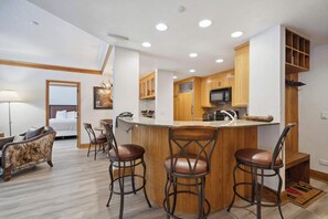 Interior - The Charter at Beaver Creek D330 (Beaver Creek)