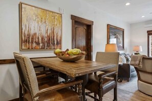 Dining - The Charter at Beaver Creek D320 (Beaver Creek)