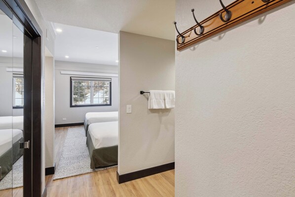 Iron/ironing board, travel crib, WiFi, bed sheets