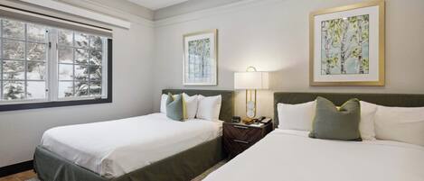 アイロン / アイロン台、旅行用ベビーベッド、WiFi、ベッドシーツ