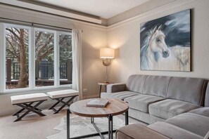 TV, fireplace - The Charter at Beaver Creek D180 (Beaver Creek)