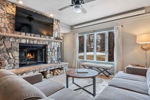 TV, fireplace - The Charter at Beaver Creek D180 (Beaver Creek)
