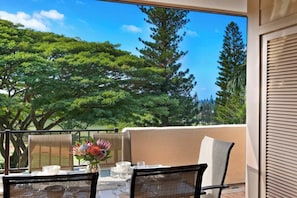 Outdoor dining - KBM Resorts | FREE CAR | Kapalua Golf Villa | Golf Course view | Gorgeous 2-Bedroom Condo! KGV-14V3 (Lahaina)