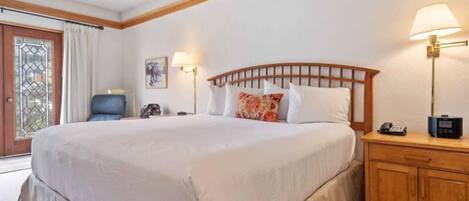 Fer et planche à repasser, lit parapluie, Wi-Fi, draps fournis