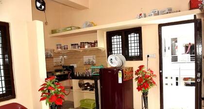 AVN301 - Lovely 1 Bedroom, AC, Wifi, Kitchen set