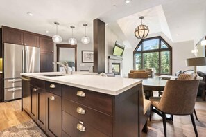 Interior - The Charter at Beaver Creek B440 (Beaver Creek)