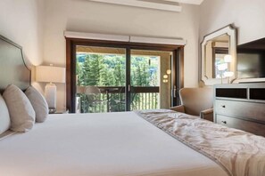 2 bedrooms, iron/ironing board, travel crib, WiFi - The Charter at Beaver Creek B440 (Beaver Creek)