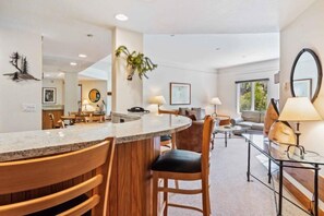 Interior - The Charter at Beaver Creek B120 (Beaver Creek)