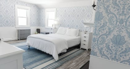 Blue Bear Inn