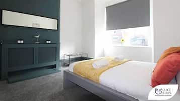 2 bedrooms, iron/ironing board, internet, bed sheets