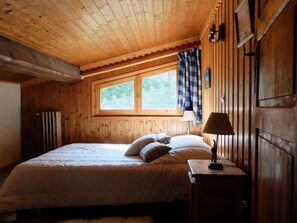 3 bedrooms - 100m from ski slopes, 2nd floor, view mountain, balcony, fireplace or stove, tv, 76m², Tignes (Tignes)