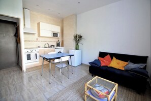 Interior - Nice 30 M2 2pers With Terrace in hypercenter (Marseille)