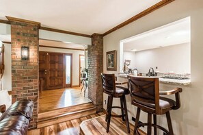 Interior - Edith's Farm-Peaceful countryside home on 5 acres (Gallatin)