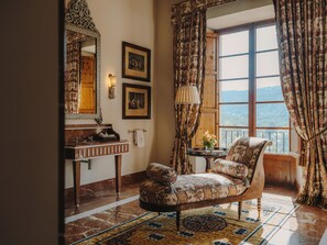 Grand-Suite (Son Net) | Badezimmer | Badewanne und Dusche (separat), Regendusche, Haartrockner, BademÀntel