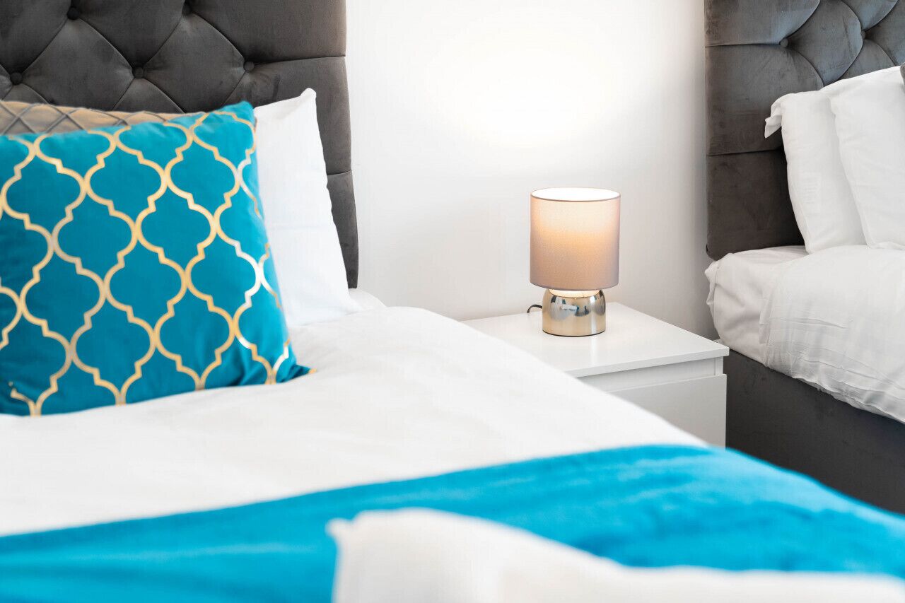 5 bedrooms, iron/ironing board, free WiFi, bed sheets