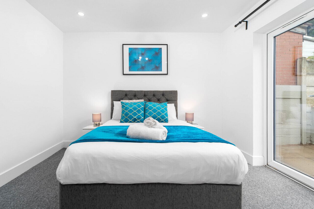 5 camere, ferro/asse da stiro, Wi-Fi gratuito, lenzuola