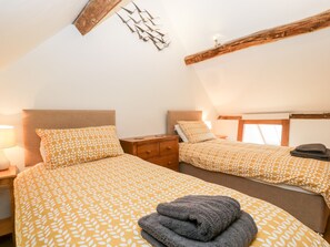 2 bedrooms, individually decorated, individually furnished, free WiFi - Nympy Cottage (Stonehouse)