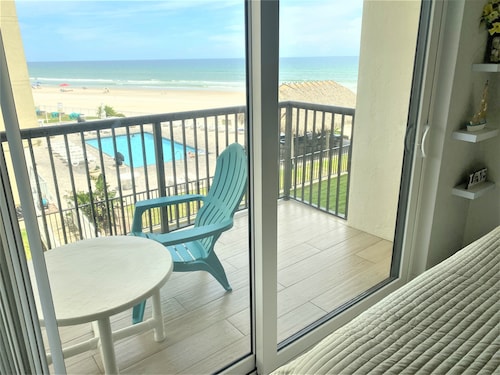 Oceanview, beautifully furnished 2BD/2BA condo directly on the beach