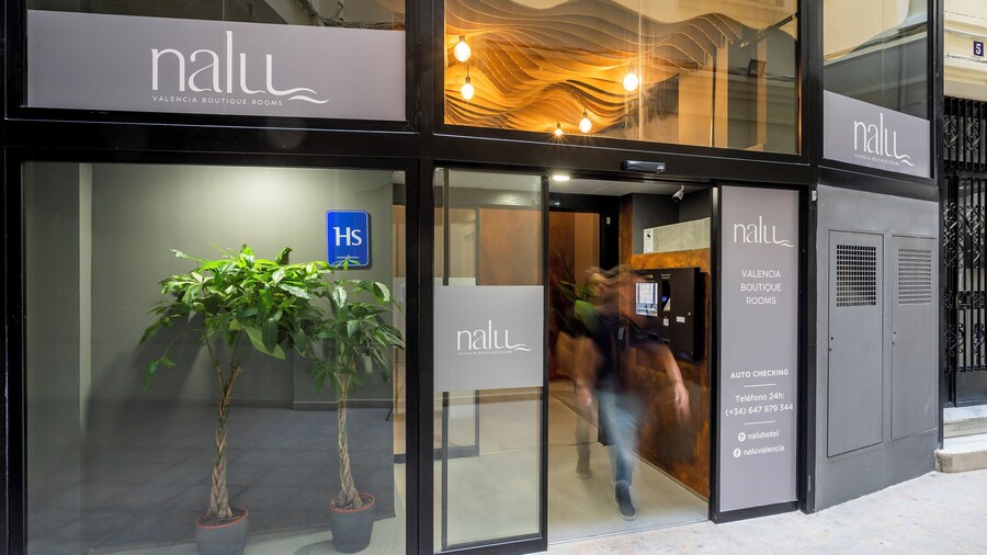 Nalu Valencia Boutique Rooms