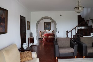 Interior - Casa do Cipreste - In front of the beach (Chafé, Viana do Castelo)