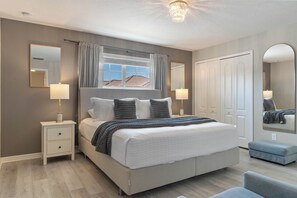 4 bedrooms, iron/ironing board, WiFi, bed sheets