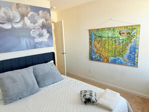 4 bedrooms, desk, iron/ironing board, free WiFi